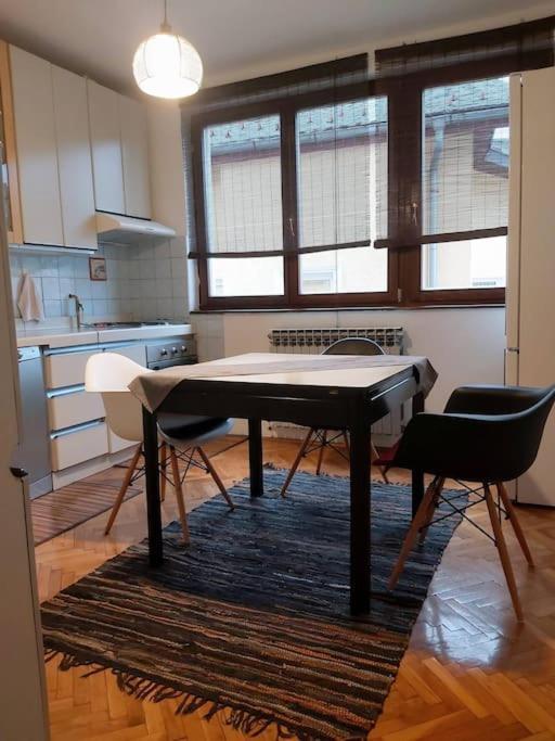Spacious Condo Near Bascarsija - Free Parking Сараєво Екстер'єр фото